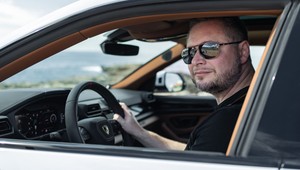 Jeździłem najmocniejszym hybrydowym SUV-em świata. Ma coś, czego nie da ci żaden elektryk