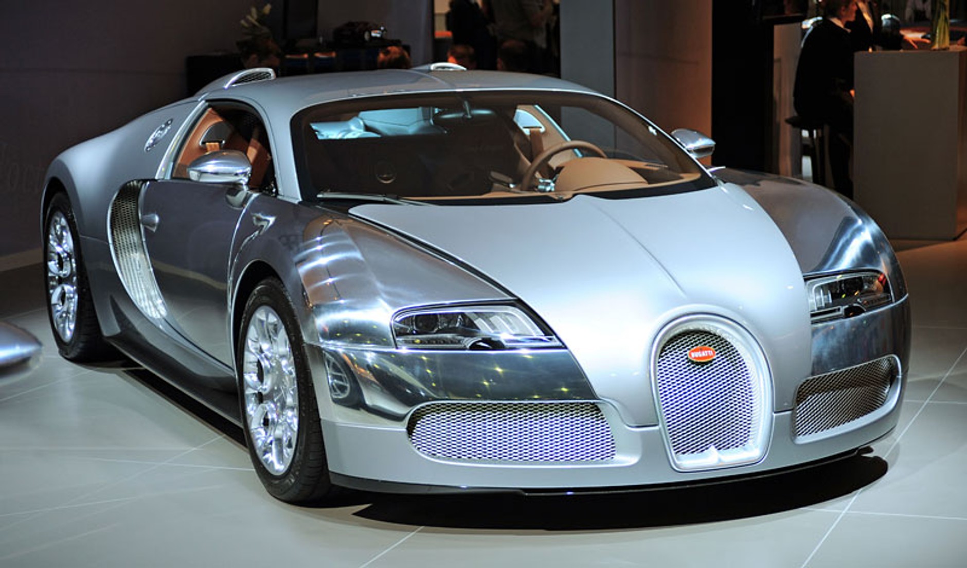 Trzy nowe Bugatti za prawie 19 milionów złotych