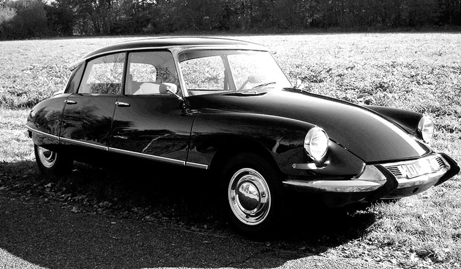 50 kultowych aut w Paradzie Zabytkowych Citroënów w Warszawie (3.10)