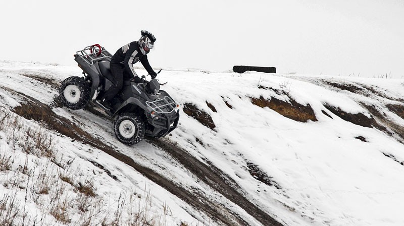 Suzuki Kingquad LTA 750 AXi LE 4x4 – śnieżne szaleństwo