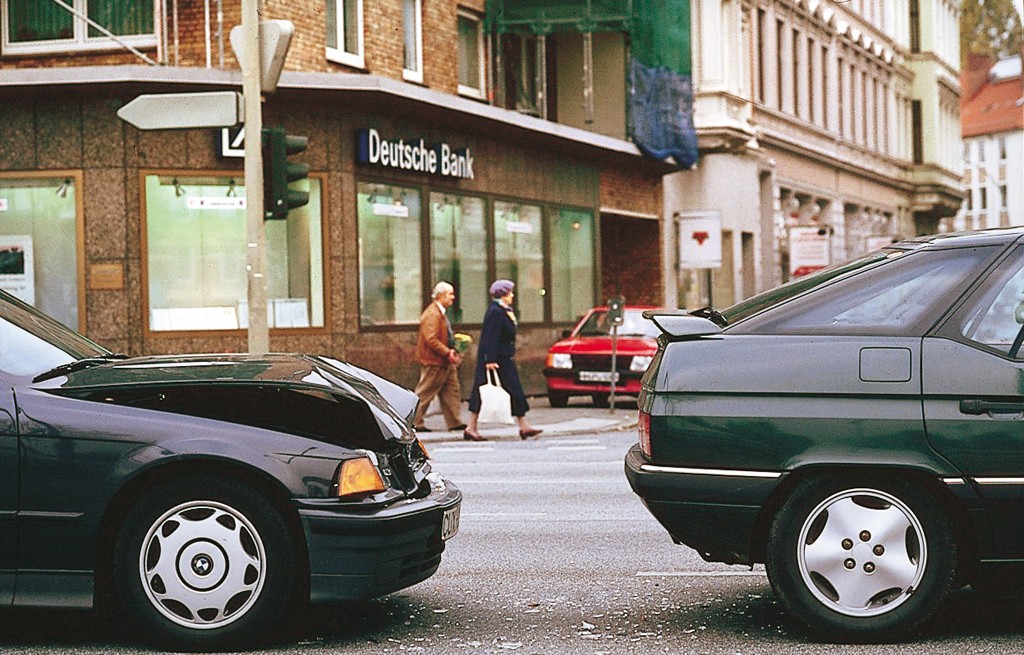 Zużyte opony to gwarancja wypadku! Zobacz - Jak stan opon wpływa na drogę hamowania
