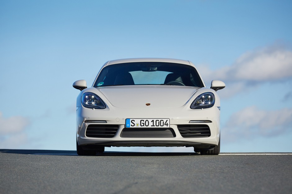 Czy VW Golf R potrafi być jak Porsche Cayman?
