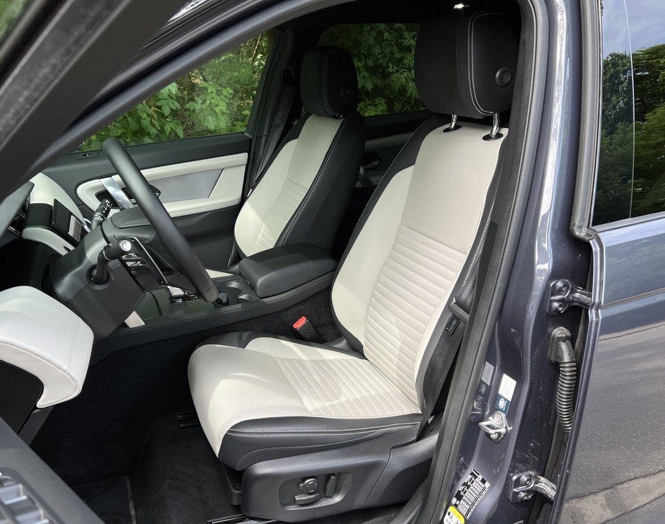 Land Rover Discovery Sport (druga generacja; wersja z 2024 r.)