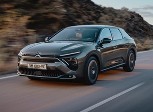 Nowy Citroen C5 X – limuzyna inna niż wszystkie