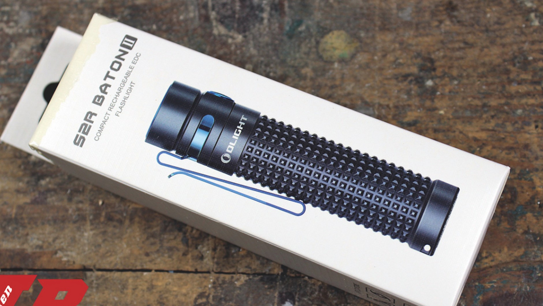 Test latarek LED: Olight S2R Baton II