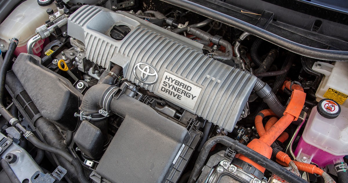 Hybrydowe Toyoty do serwisu