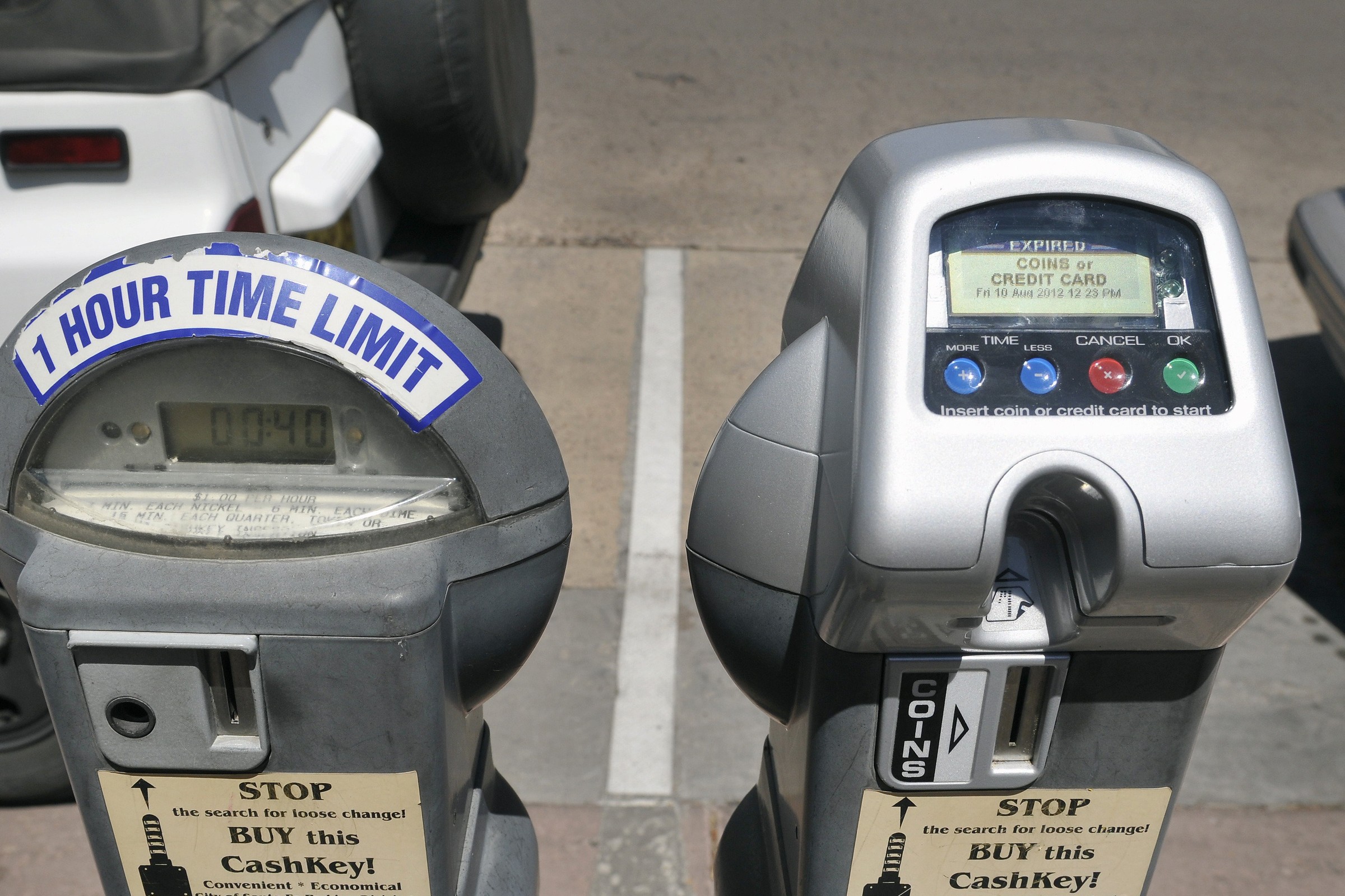 Parkometr ma już 90 lat. Historia kontrowersyjnego urządzenia, które zmieniło miasta