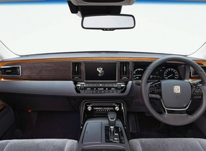 Nowa Toyota Century zamiast Rolls-Royce'a?