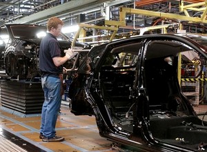Honda, Toyota i Nissan zawieszają produkcję w Chinach