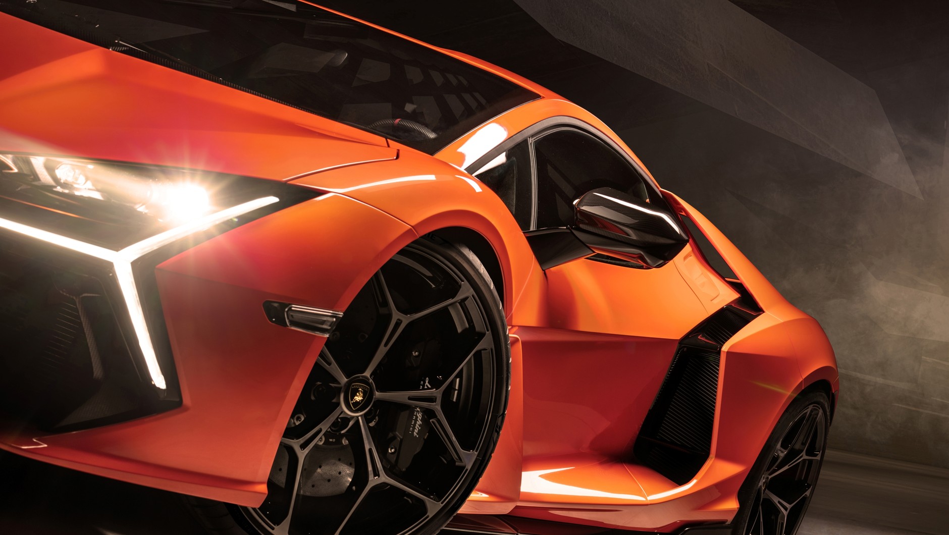 Lamborghini Revuelto (od 2023 r.)