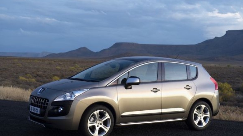 Nadchodzi Peugeot 3008