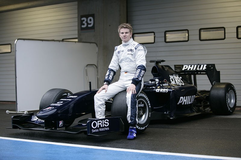 Formuła 1: Willimas FW31 jeszcze zamaskowany i... już uszkodzony! (fotogaleria)