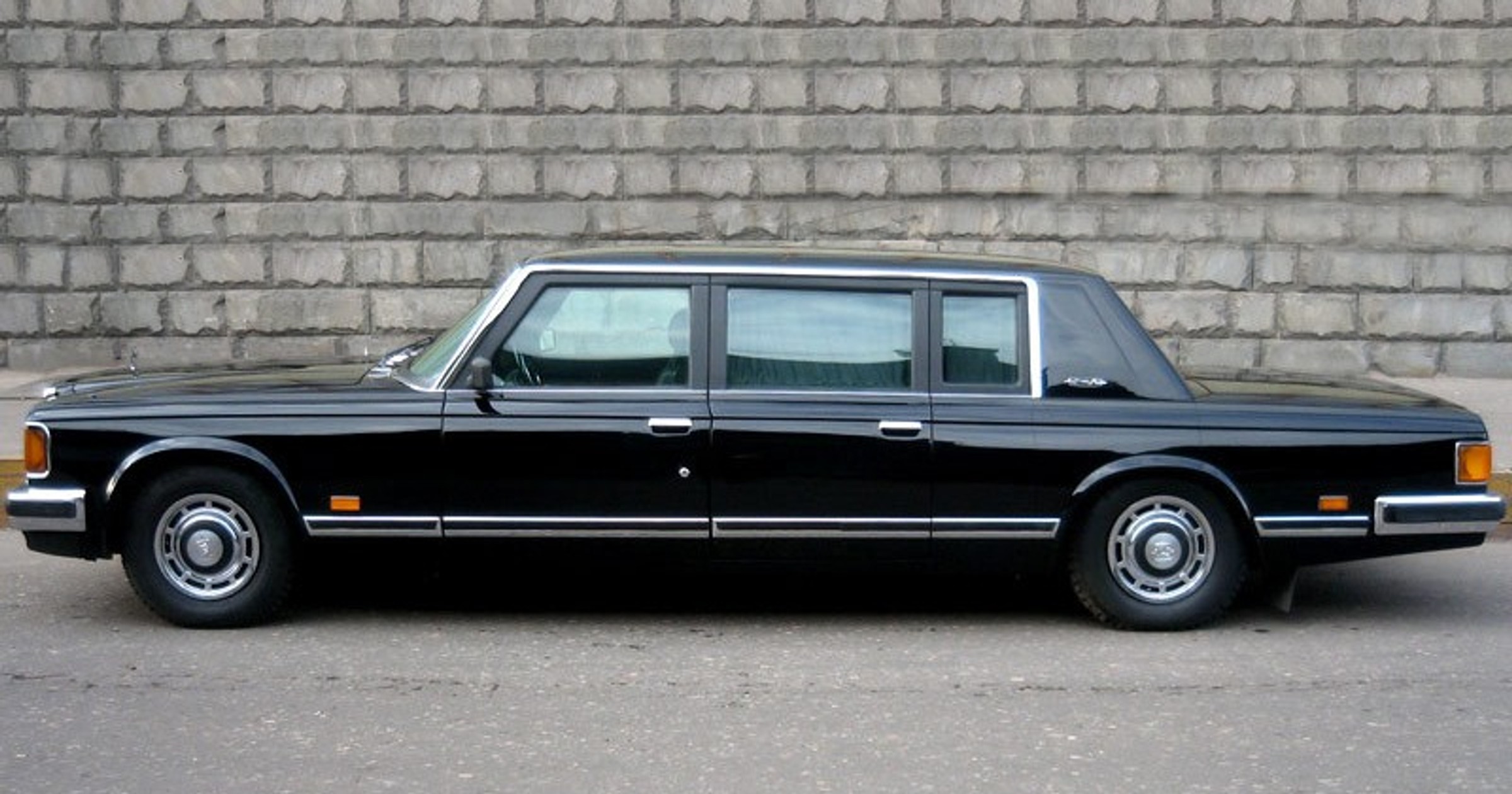 ZIL-limousine-3[3]