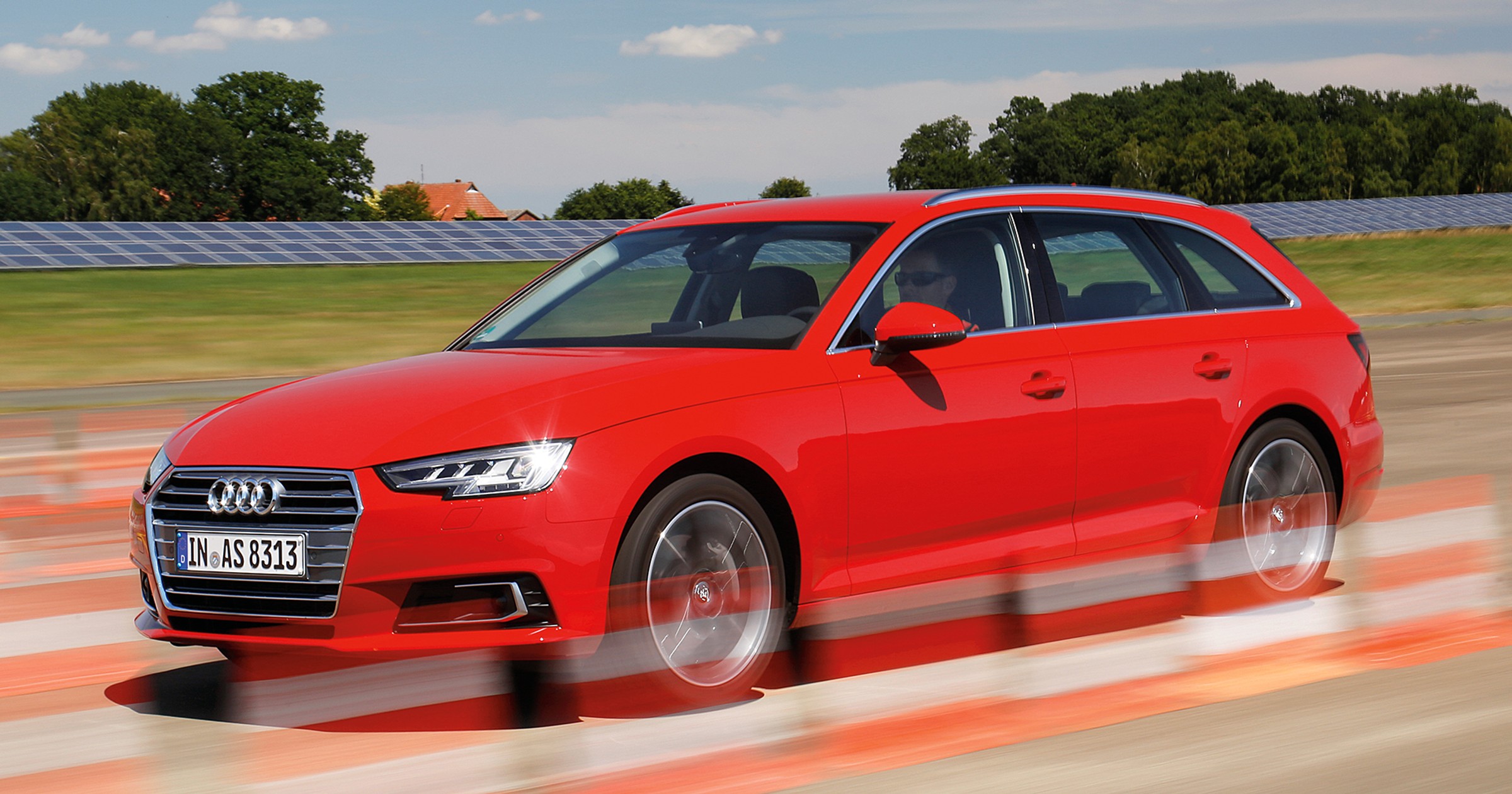 Audi A4 Avant2.0 TDI S-Tronic0-100 km/h: 7,8 s190 KM, 400 Nm6 l/100 km