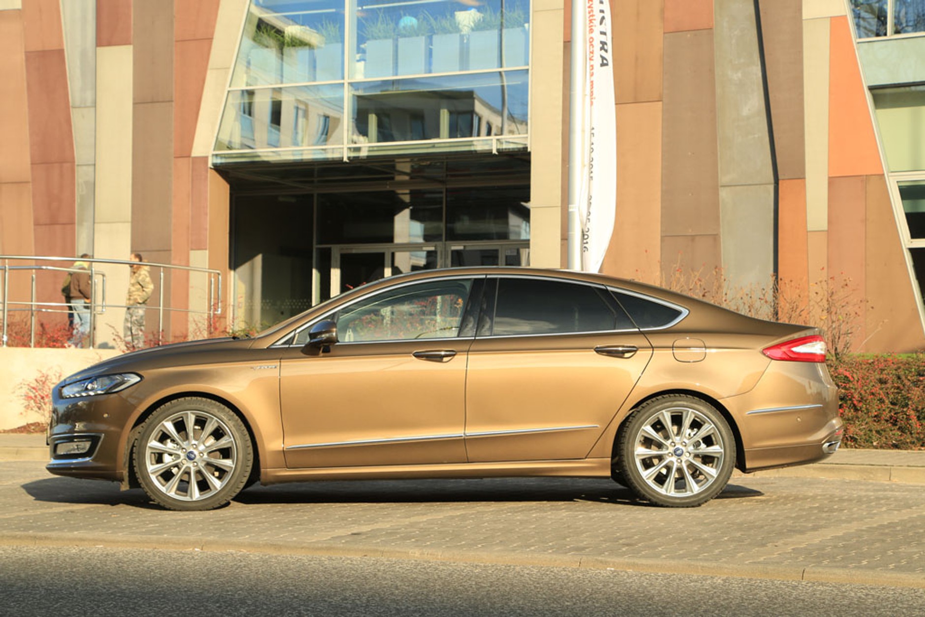 Ford Mondeo Vignale - Ford chce być Premium