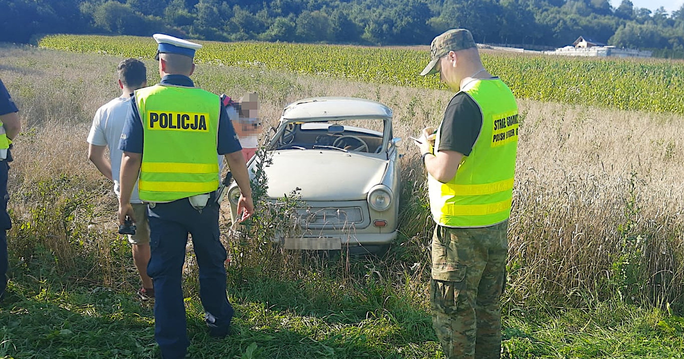 Straż Graniczna była świadkiem dachowania Trabanta