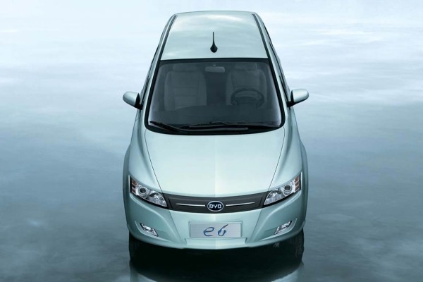BYD E6