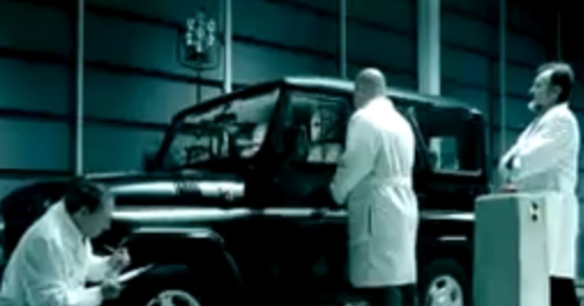 Rosjanie skopiowali reklamę Mercedesa - UAZ dobry jak G Klasa!