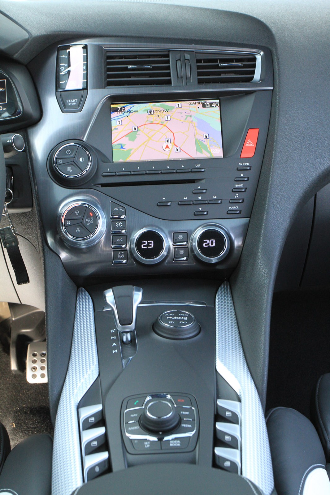 Citroen DS5: hybryda z dieslem