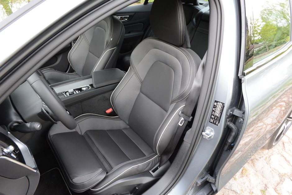 Volvo S60 T5