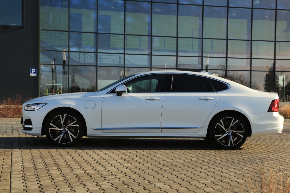 Volvo S90 Recharge T8 AWD