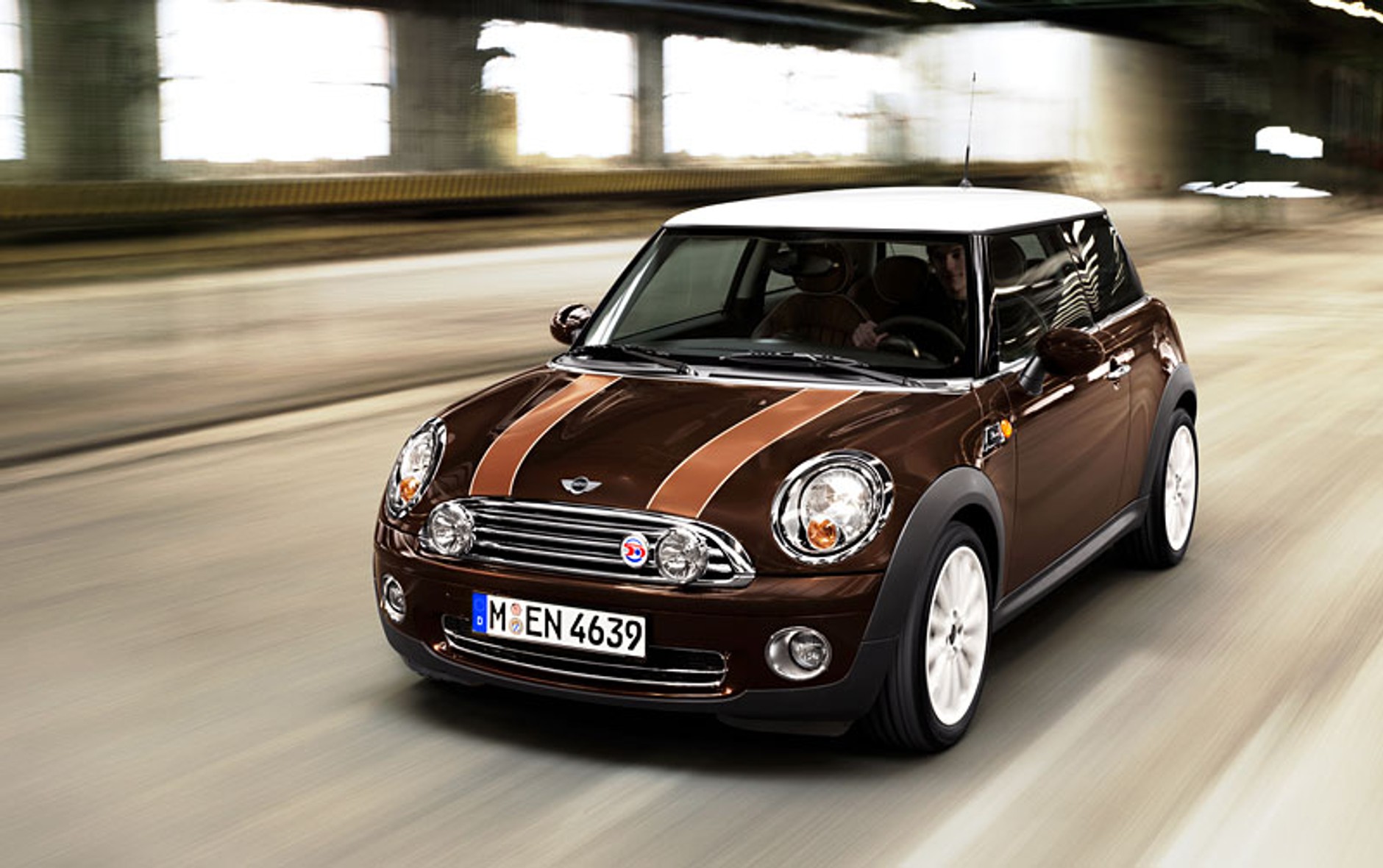 Mini 50 Mayfair i Mini 50 Camden: dwa specjalne modele na jubileusz
