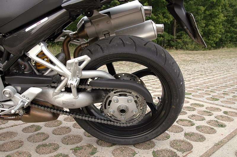 Ducati Monster S2R 1000: stary znajomy (test)