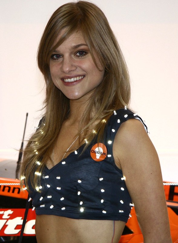 Essen Motor Show 2007 - Latające maszyny i piękne modelki (fotogaleria 2)