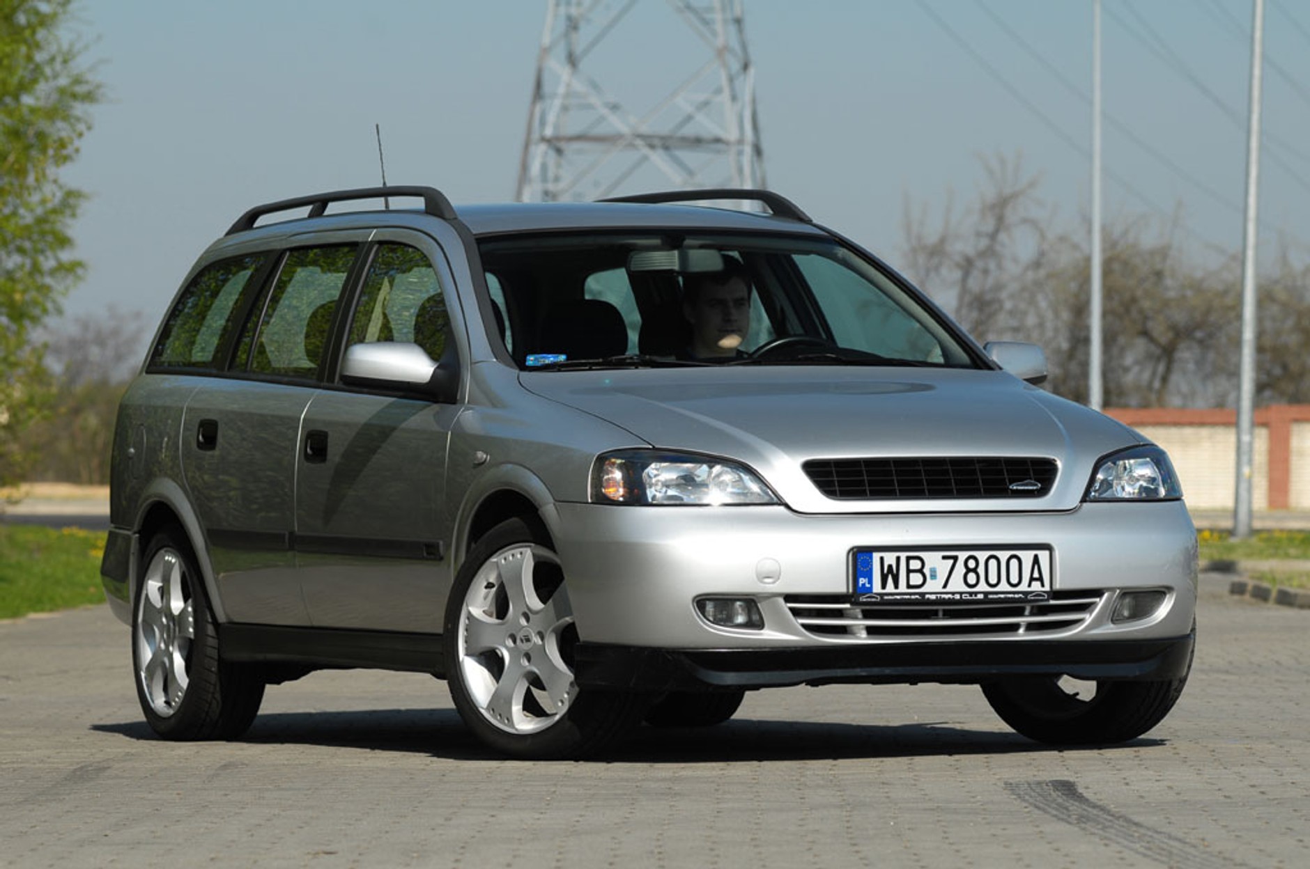 Opel Astra II 1.6 kontra Renault Megane 1.6: Pojedynek na rzeczowe argumenty