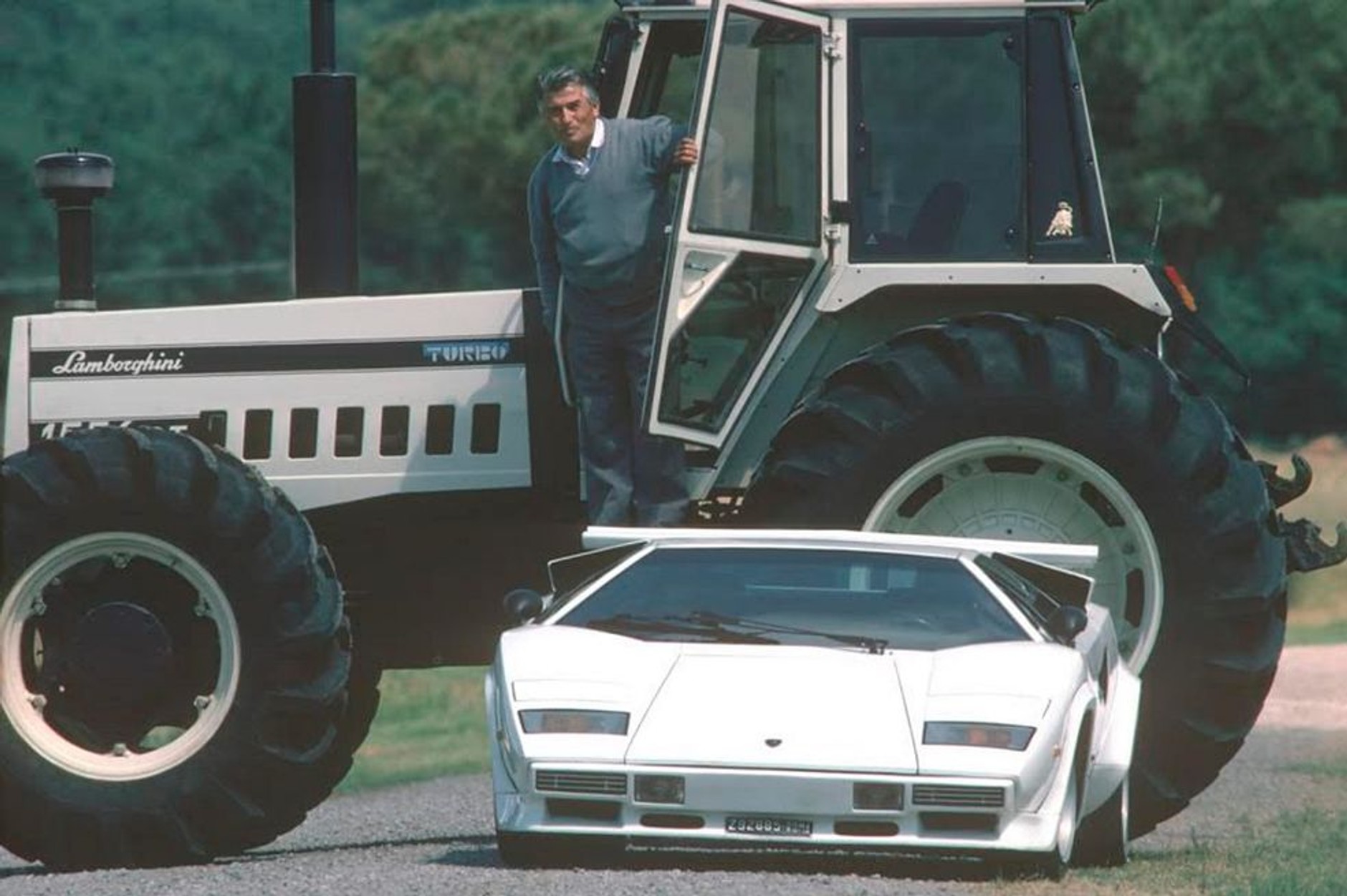 Słynne Lamborghini Countach w salonie w Radomiu
