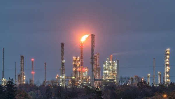 Europa ma problem. Nigeria włączyła wielką rafinerię. Chodzi o 17 mld dol.