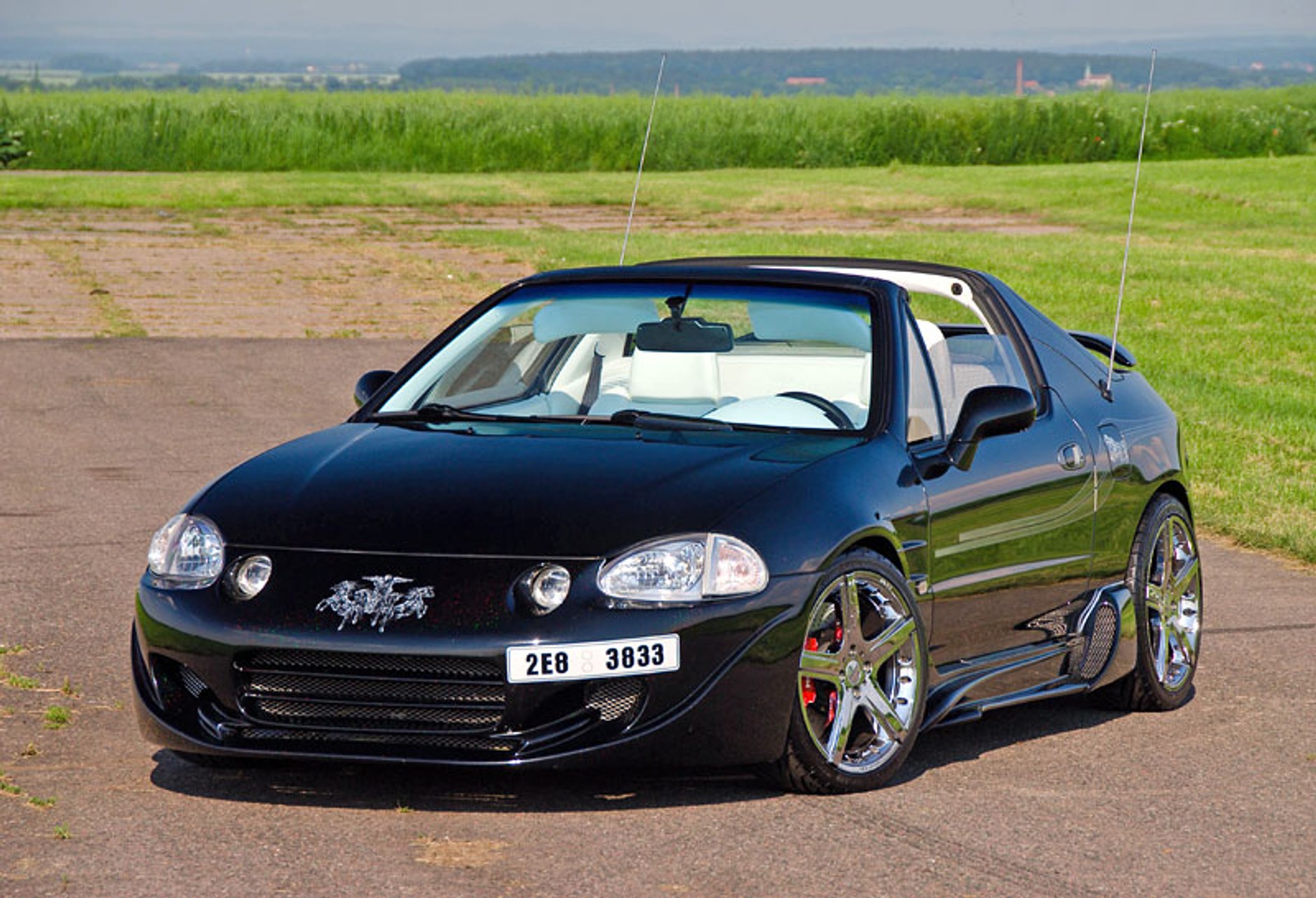 Garaż tunera: Honda CRX – czarne słońce