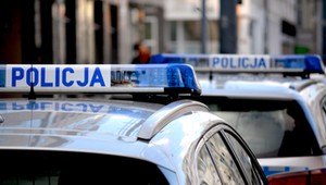 Rodzice zostawili dzieci w śmiertelnej pułapce. Policjanci nie mieli wyjścia
