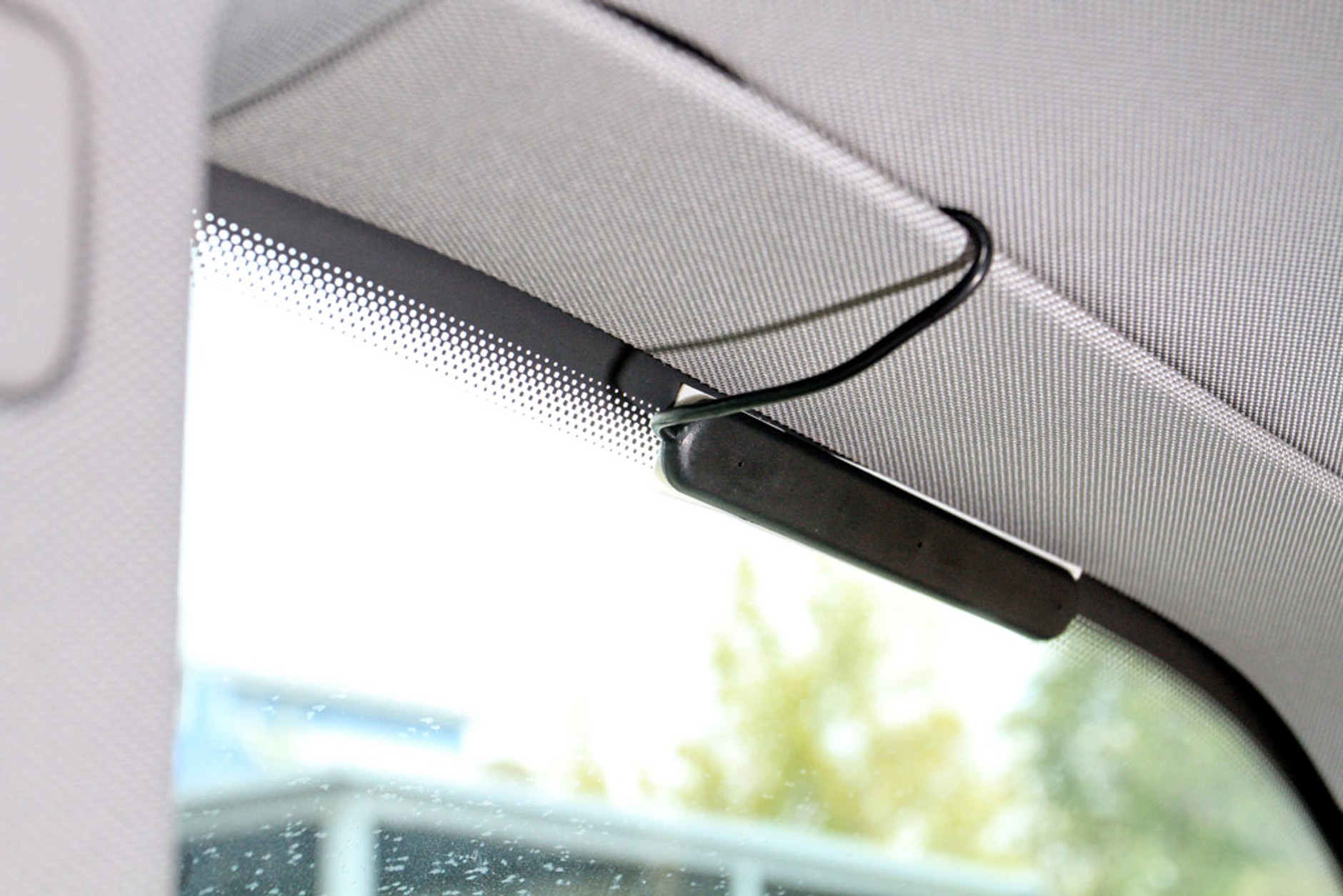 Jak wybrać samochodowy tuner DVB–T? Oto, telewizja na długą podróż