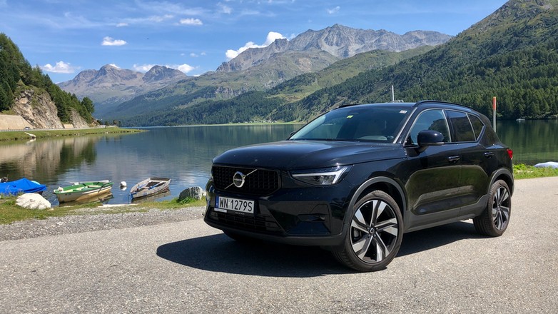 Volvo XC40 B3 Plus Dark