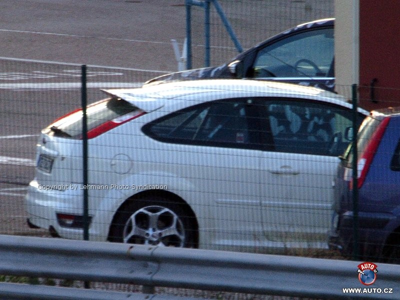 Zdjęcia szpiegowskie: Ford Focus RS podczas testów