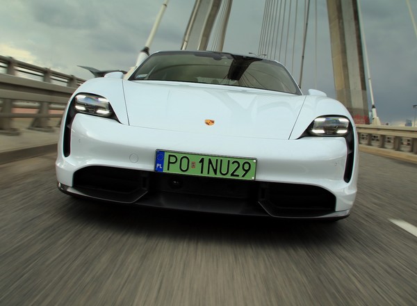Porsche Taycan Turbo S - czy to prawdziwe Porsche?
