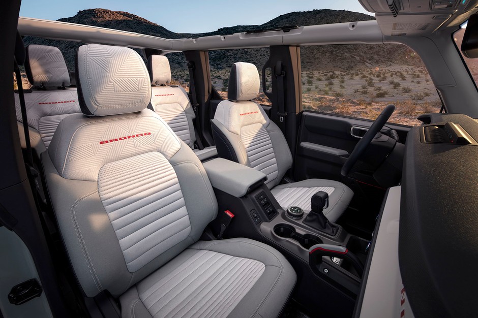 Ford Bronco 2021 - zobacz go na 50 zdjęciach
