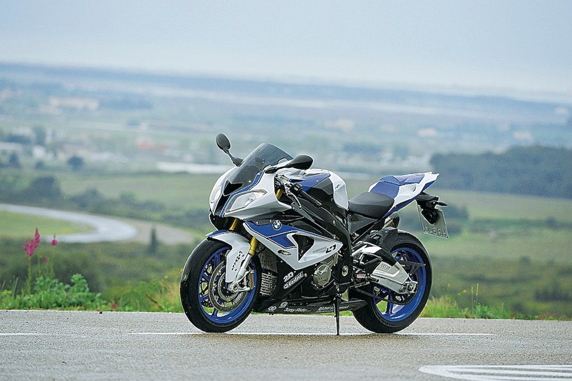 BMW HP4