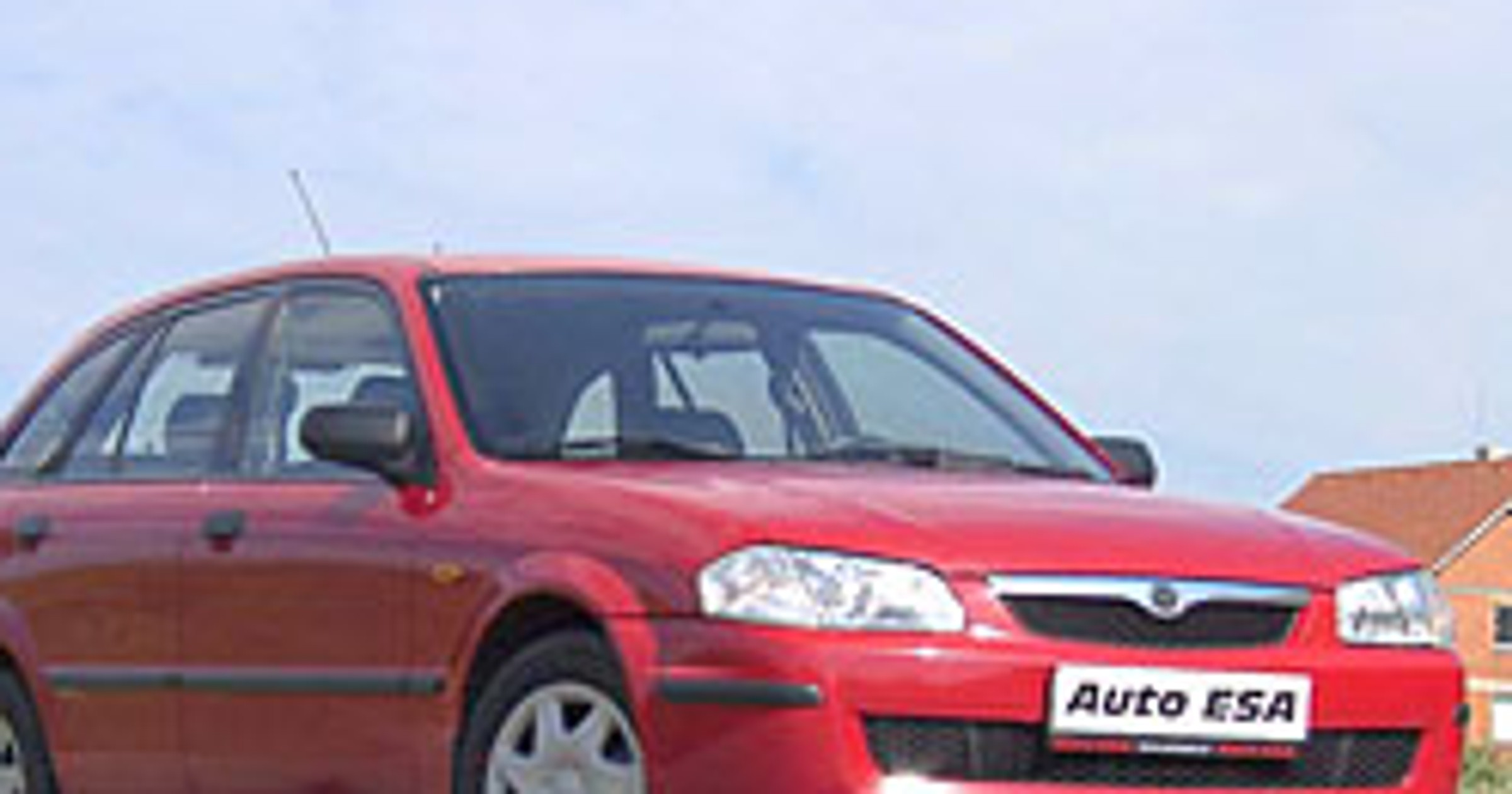 Mazda 323 - niezawodnie, ale bez wdzięku