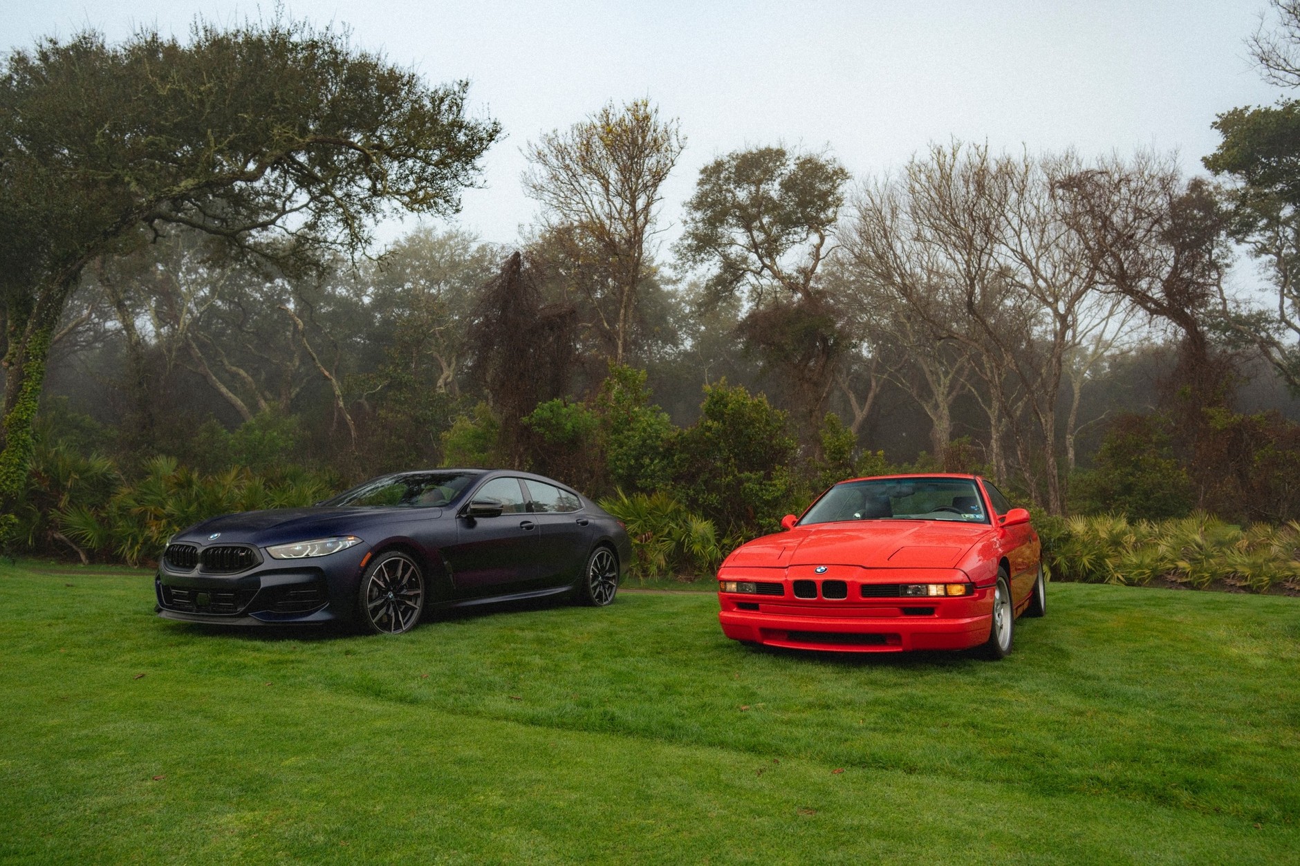 BMW serii 8 Gran Coupe (II generacja; G16; po lewej) i pierwsze wcielenie BMW serii 8 (E31)