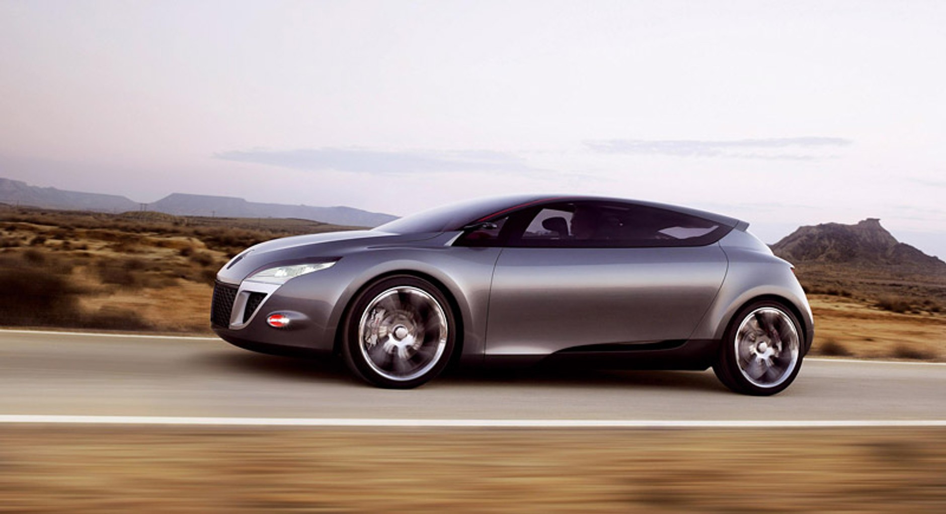 Genewa 2008: Renault Megane Coupe Concept - rewolucja! (fotogaleria + wideo)