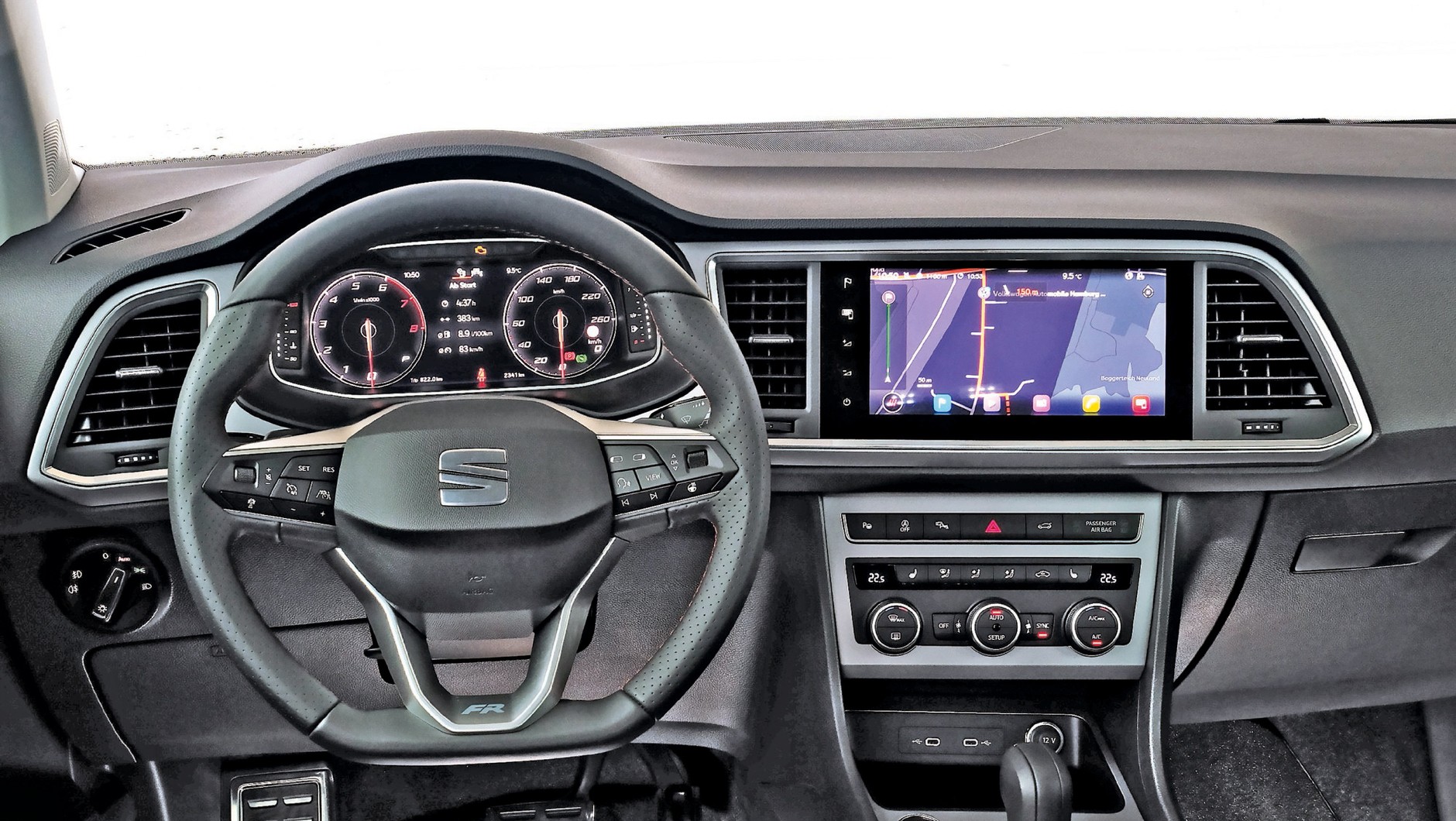 Seat Ateca 2.0 TSI - kokpit