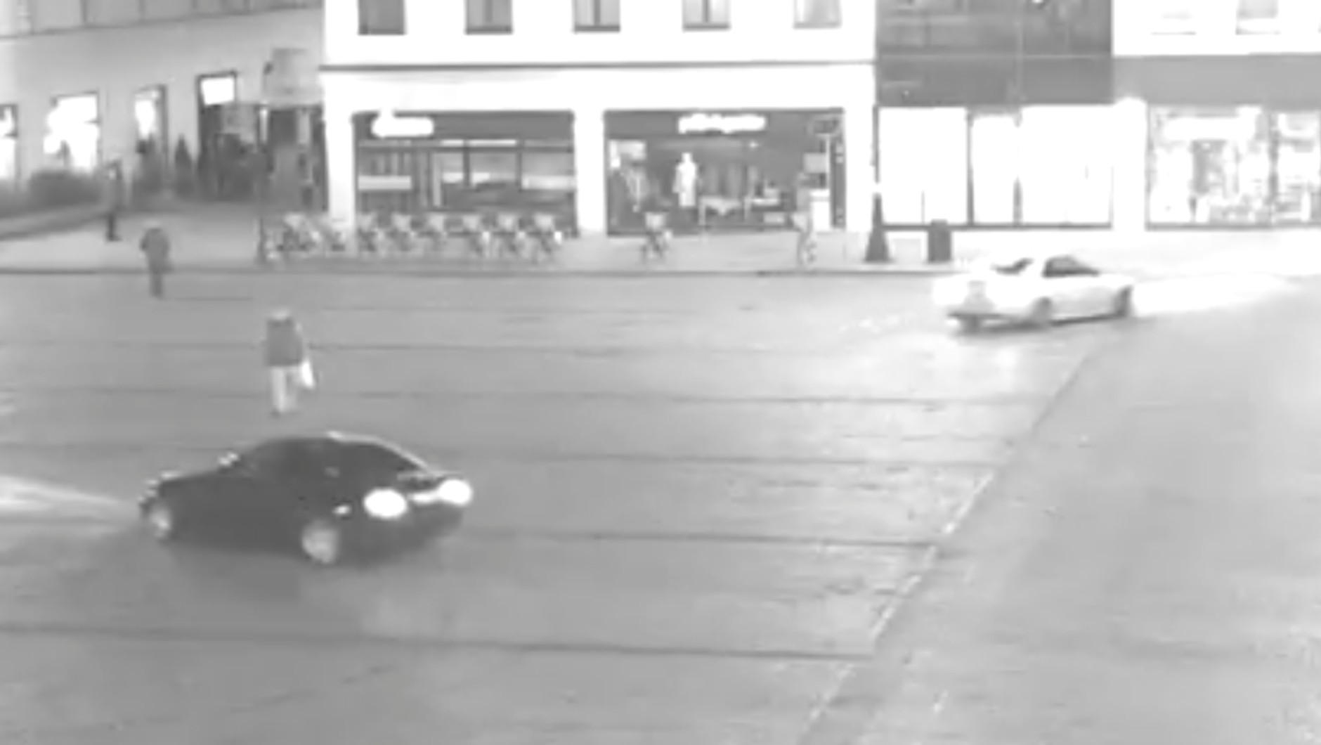 Drifting na bydgoskim rynku, fot. policja.pl