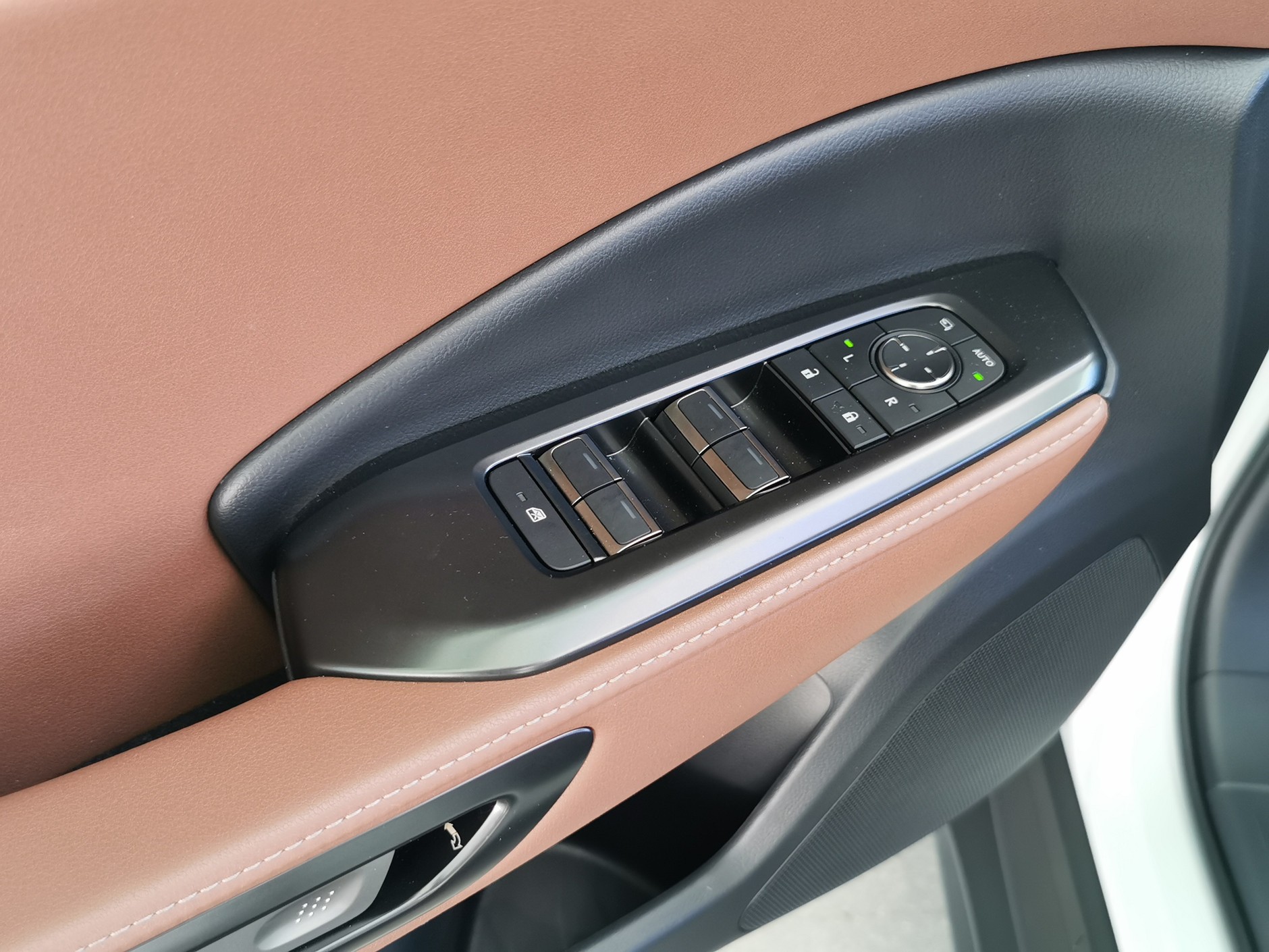 Lexus LBX 2023 – pierwsze jazdy