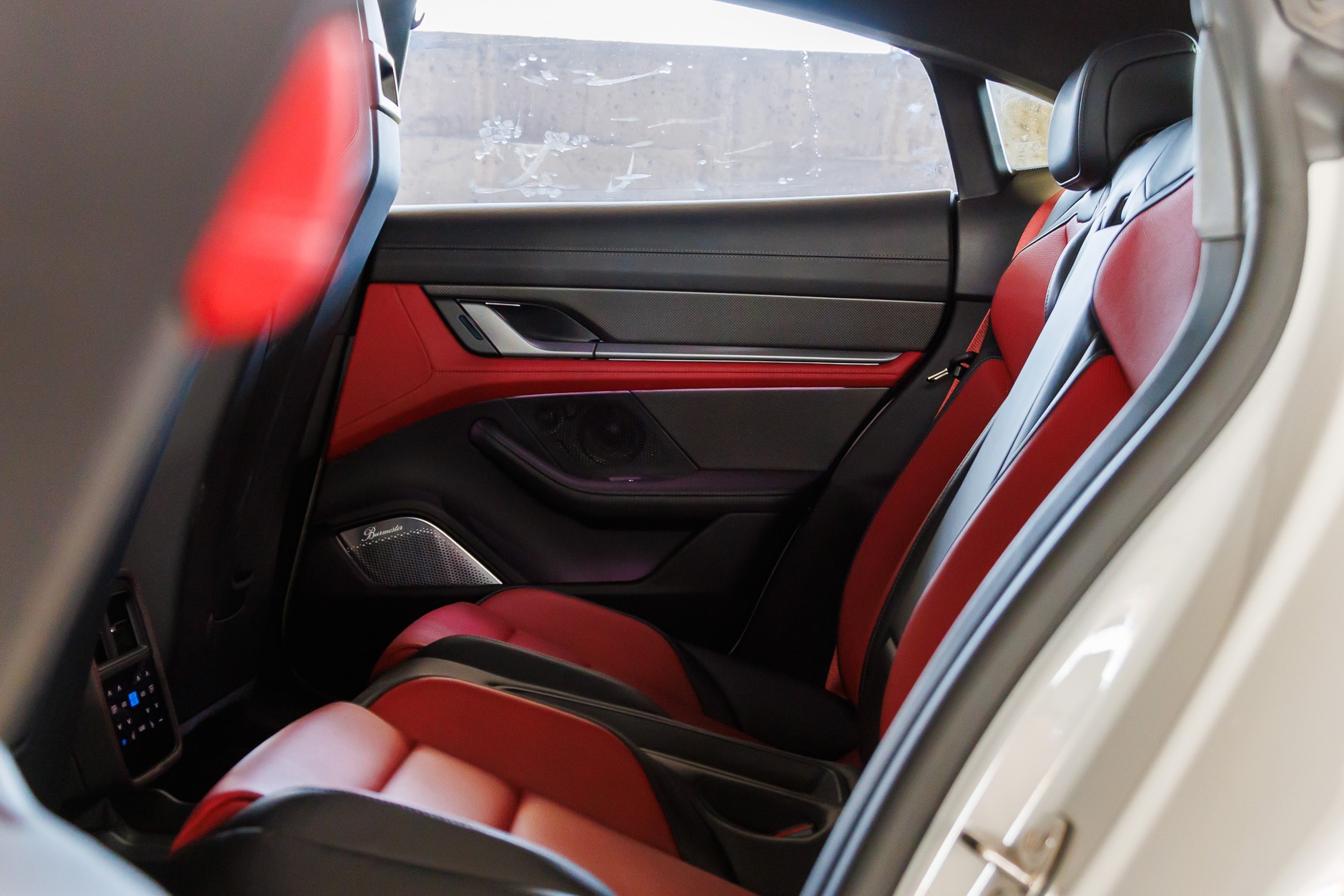 2024 Porsche Taycan 4S