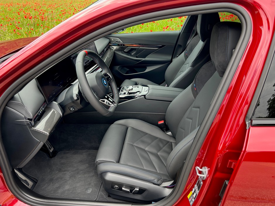 BMW i5 Touring (2024)