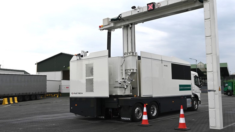 Zmodernizowany skaner RTG na przejściu granicznym w Medyce