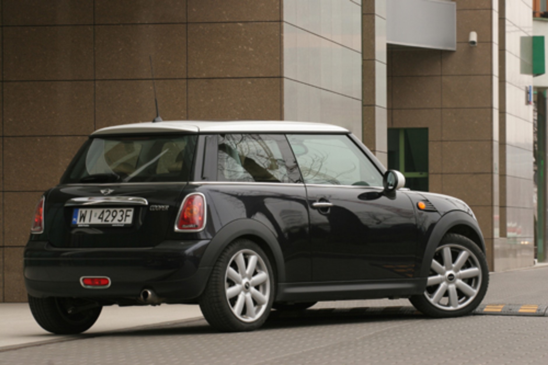 Mini Cooper 1.6 - Mini nadal kultowe