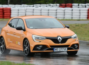 Renault Megane R.S. Trophy i Alpine A110 na Torze Modlin